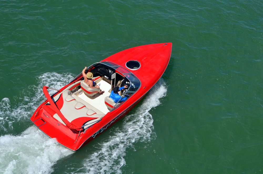 Inboard vs Outboard Motor: Which One Is Right for You?
